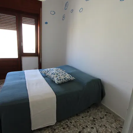 Casa Elena Gialla 살베